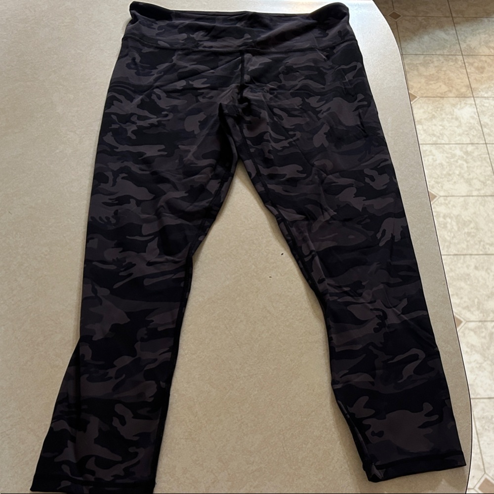 ZYIA Active Black Camouflage Leggings